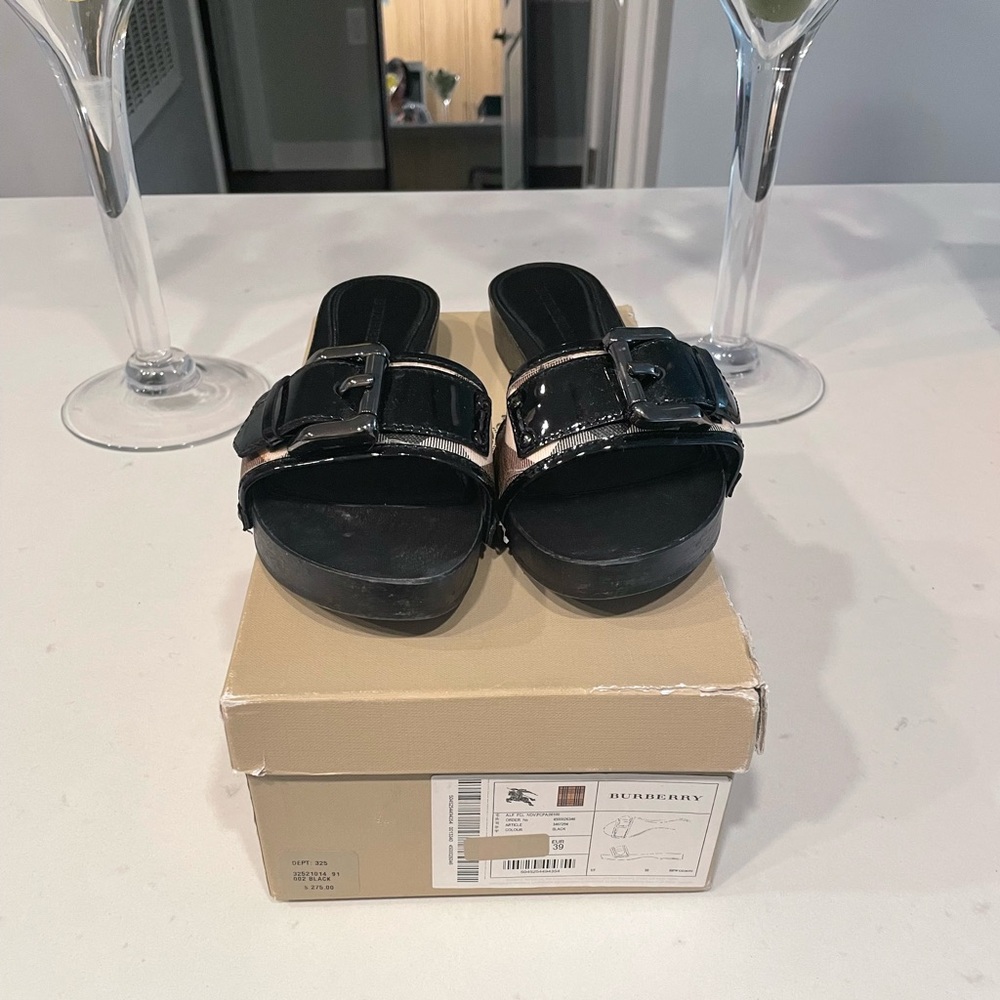 Burberry slides